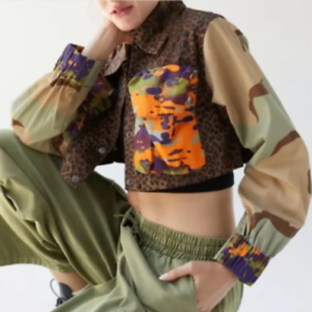 New Urban Outfitters BDG Jenny Printed Cropped Utility Jacket